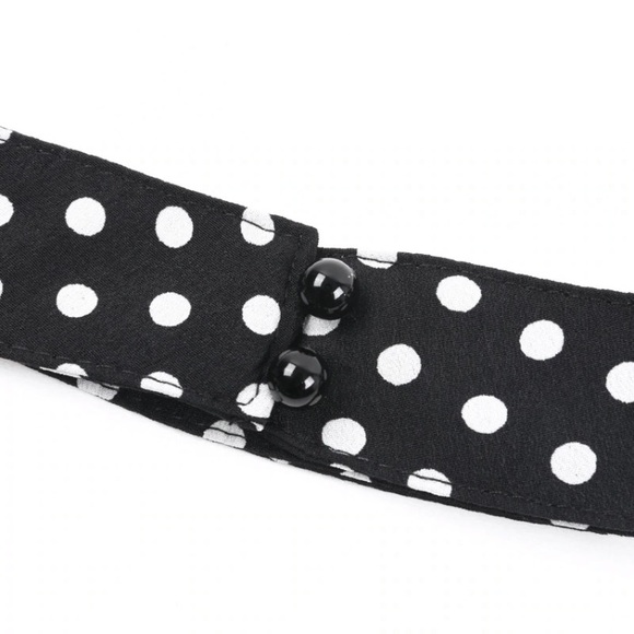 ๐นLast 1๐นPolka Dot Cold Shoulder Blouse - Picture 6 of 8